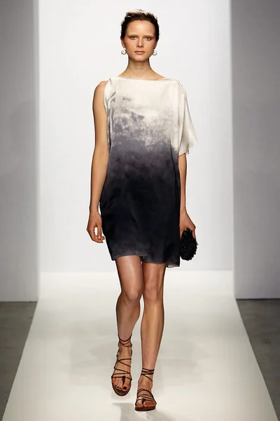 Look 37